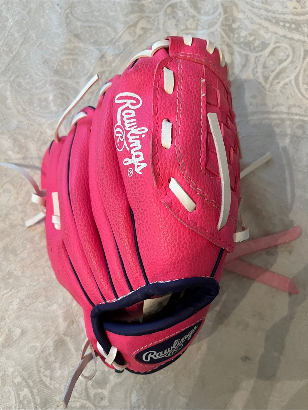 Rawlings Hot Pink and Navy Girls' Baseball Glove for T Ball in EUC